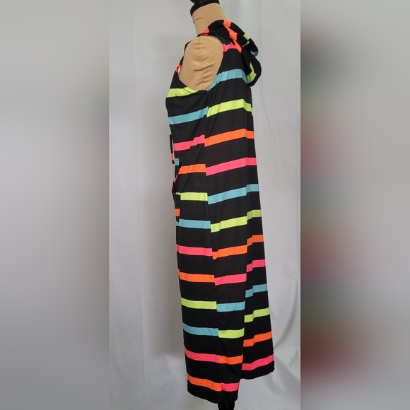 Bobbie Brooks Tee Midi Dress Multi Colored Size M Sleeveless with Hoodie - Picture 2 of 9